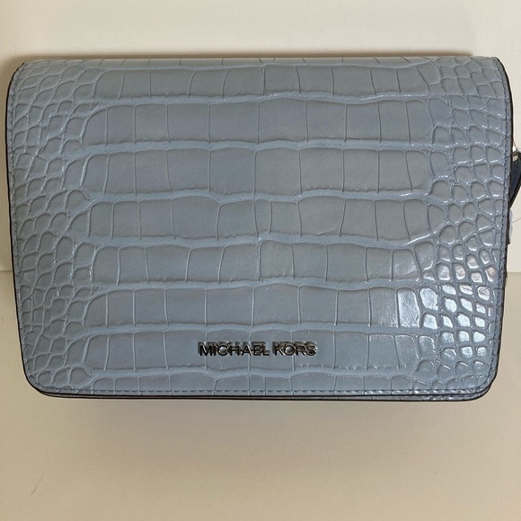 🦋NWT Authentic Michael Kors Leather CrocCrossbody - Picture 3 of 14